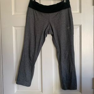 Nike Fit Legging Capris